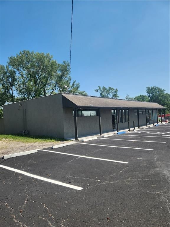 4748-52 State Avenue, Kansas City, KS 66102