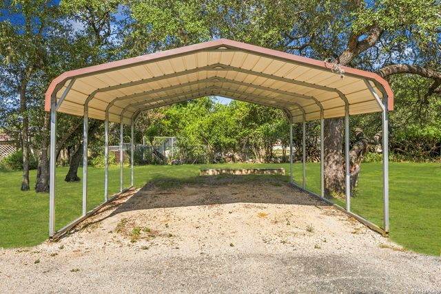 1129 BANDERA BLVD, Bandera, TX 78003