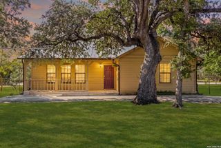 1129 BANDERA BLVD, Bandera, TX 78003