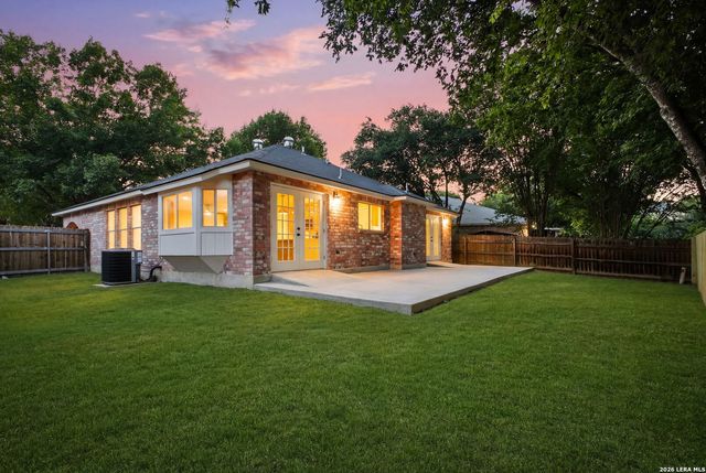 11090 Kimes Park Dr, San Antonio, TX 78249