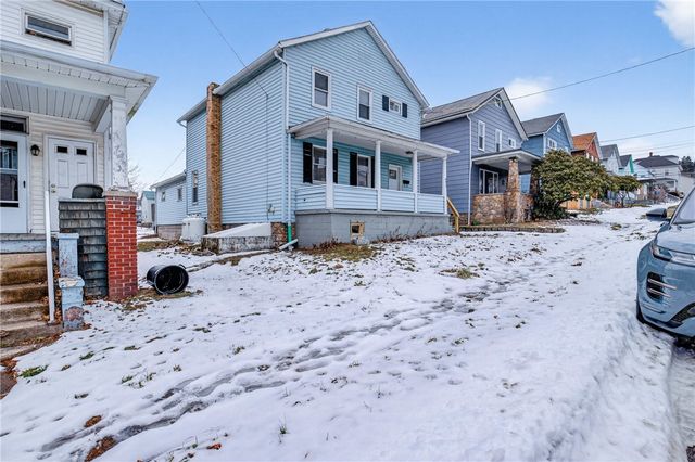 403 9th St, Windber, PA 15963