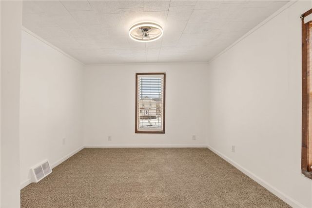 403 9th St, Windber, PA 15963