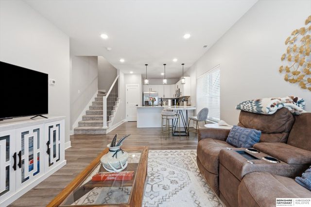 1911 S 7th Street, Omaha, NE 68101