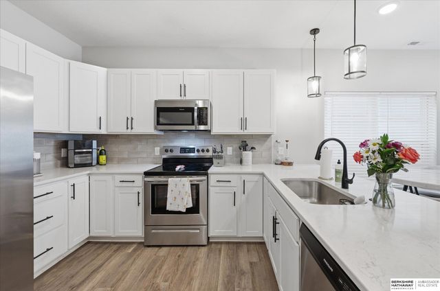 1911 S 7th Street, Omaha, NE 68101
