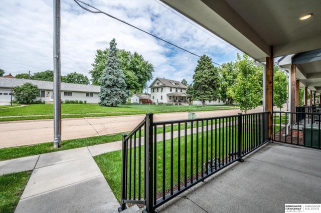 1911 S 7th Street, Omaha, NE 68101