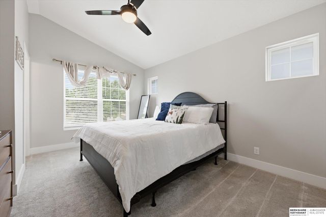 1911 S 7th Street, Omaha, NE 68101