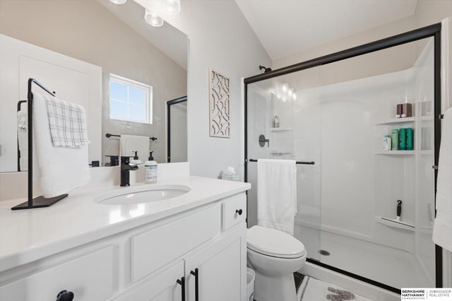 1911 S 7th Street, Omaha, NE 68101