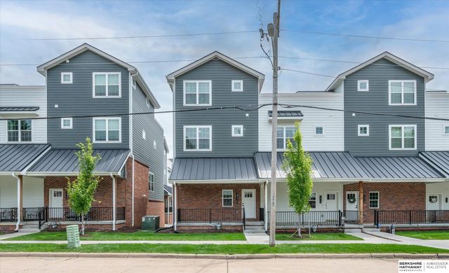 1911 S 7th Street, Omaha, NE 68101