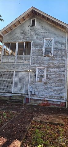 218 W 38th Street, Savannah, GA 31401