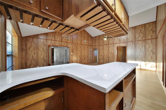 5411 Fairgreen Lane, Houston, TX 77048