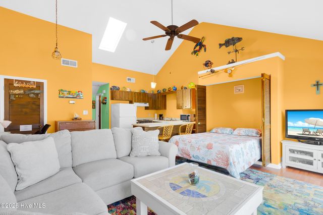 9201 Coast Guard Road F302, Emerald Isle, NC 28594