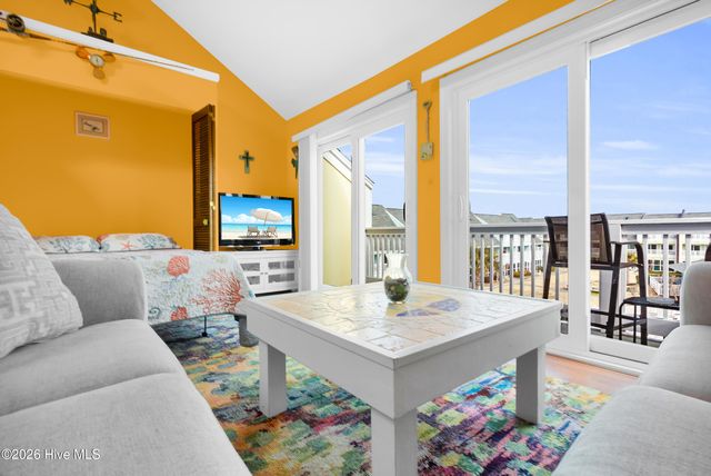 9201 Coast Guard Road F302, Emerald Isle, NC 28594