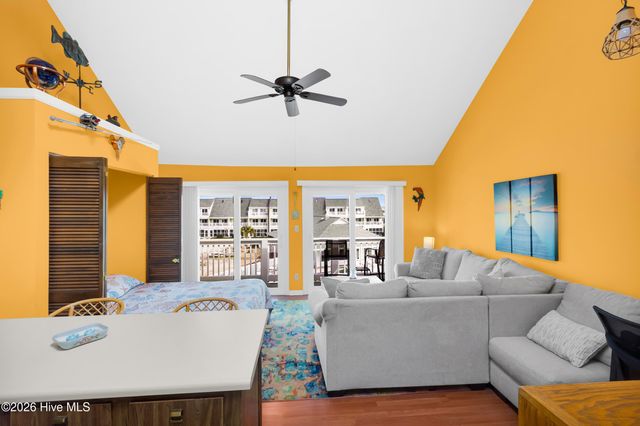 9201 Coast Guard Road F302, Emerald Isle, NC 28594