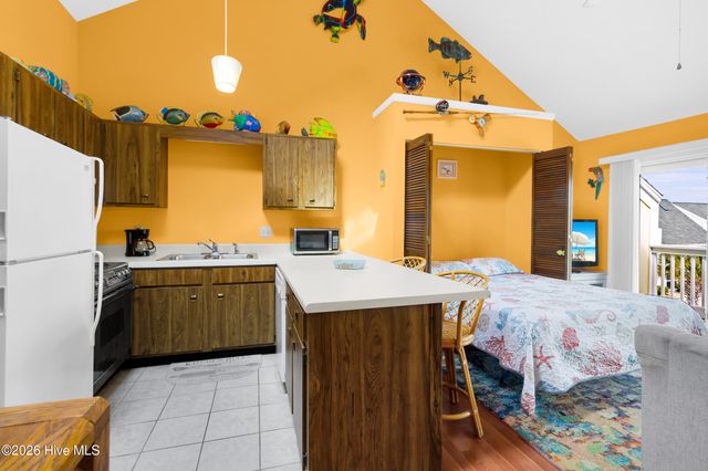 9201 Coast Guard Road F302, Emerald Isle, NC 28594