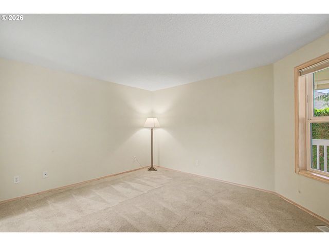 15803 Se 27TH Cir, Vancouver, WA 98683