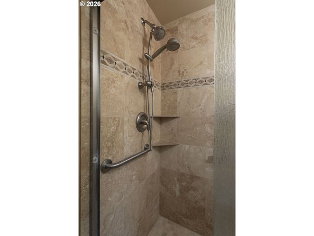 15803 Se 27TH Cir, Vancouver, WA 98683