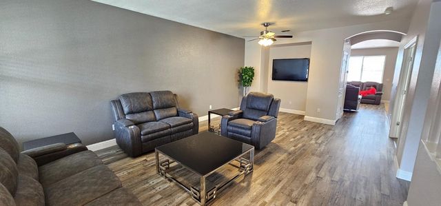 11724 Brook Valley Way, Rancho Cordova, CA 95742