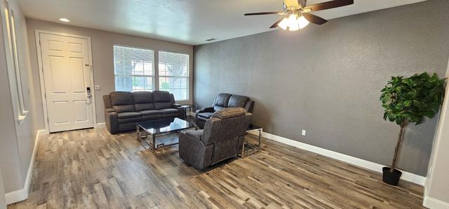 11724 Brook Valley Way, Rancho Cordova, CA 95742