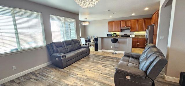 11724 Brook Valley Way, Rancho Cordova, CA 95742