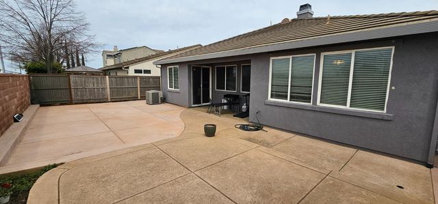 11724 Brook Valley Way, Rancho Cordova, CA 95742