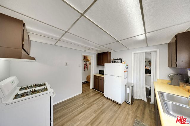 2623 Obama Boulevard, Los Angeles, CA 90018