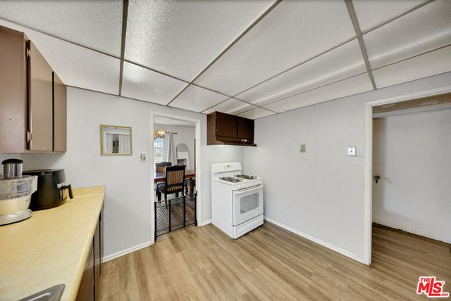 2623 Obama Boulevard, Los Angeles, CA 90018
