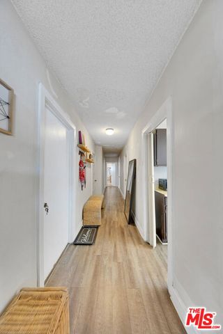 2623 Obama Boulevard, Los Angeles, CA 90018