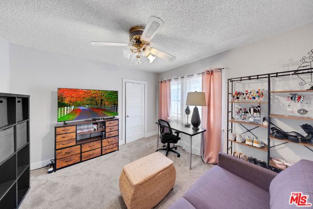 2623 Obama Boulevard, Los Angeles, CA 90018