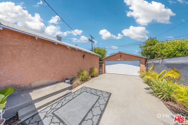 2623 Obama Boulevard, Los Angeles, CA 90018