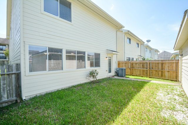 1505 Nichole Woods Drive, Houston, TX 77047