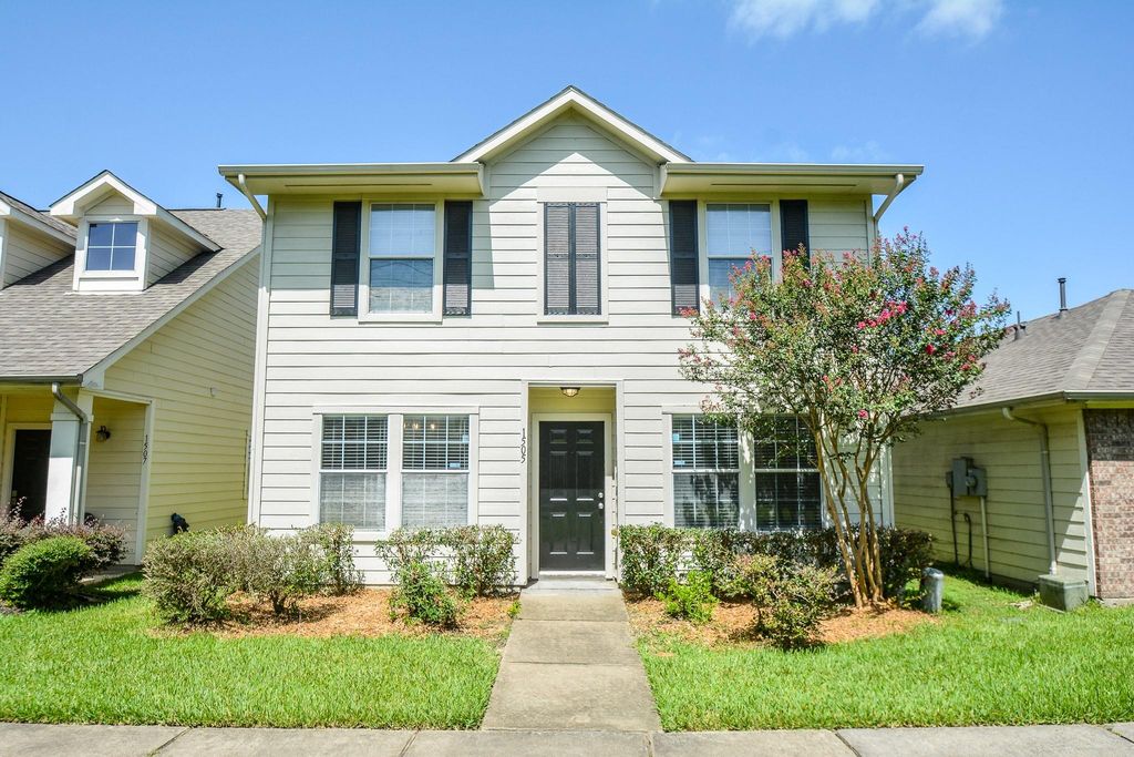 1505 Nichole Woods Drive, Houston, TX 77047