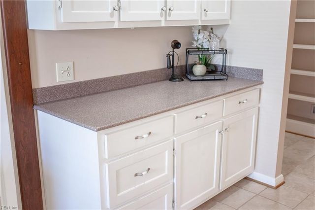 192 Emmaus RD, Poquoson, VA 23662