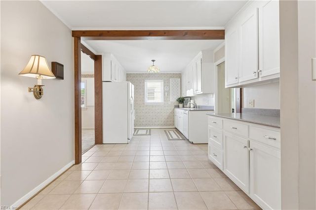 192 Emmaus RD, Poquoson, VA 23662
