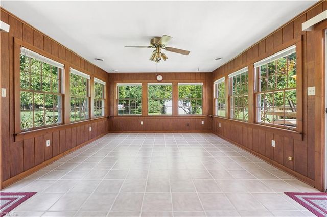 192 Emmaus RD, Poquoson, VA 23662