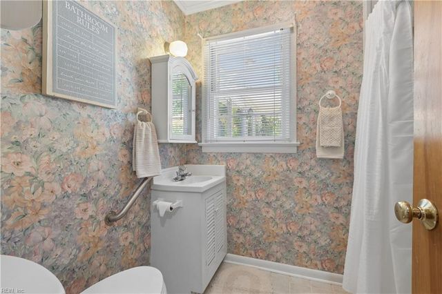 192 Emmaus RD, Poquoson, VA 23662