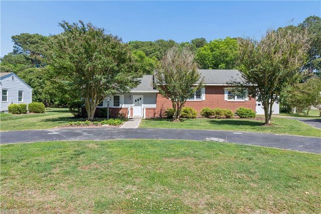 192 Emmaus RD, Poquoson, VA 23662