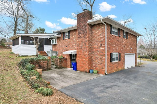 2112 Oakland Drive, NW, Cleveland, TN 37311
