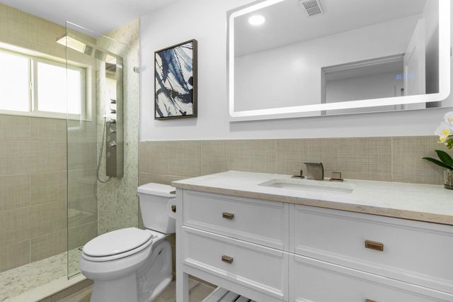 2862 NE 35th Court, Lighthouse Point, FL 33064