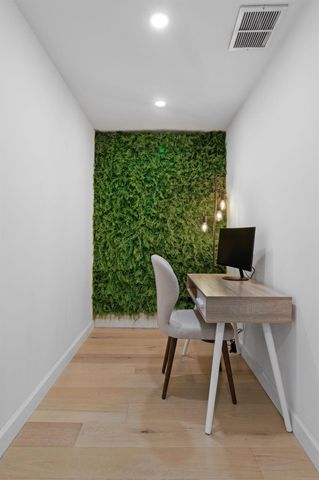 2862 NE 35th Court, Lighthouse Point, FL 33064