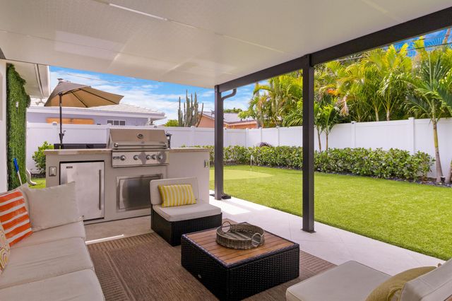 2862 NE 35th Court, Lighthouse Point, FL 33064