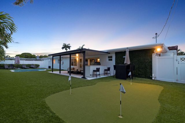 2862 NE 35th Court, Lighthouse Point, FL 33064