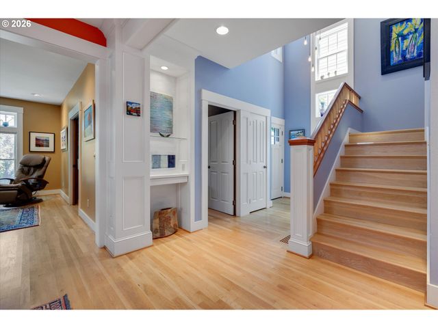 5921 S KELLY Ave, Portland, OR 97239