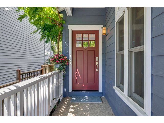 5921 S KELLY Ave, Portland, OR 97239