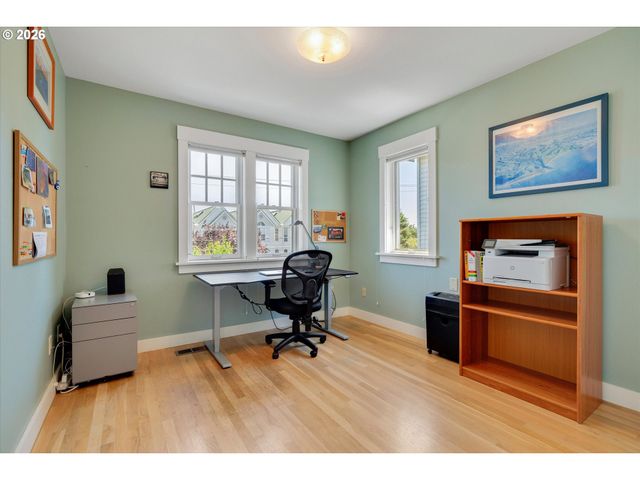 5921 S KELLY Ave, Portland, OR 97239