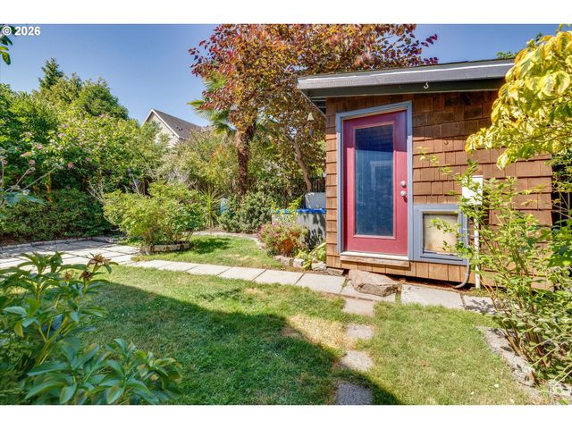 5921 S KELLY Ave, Portland, OR 97239