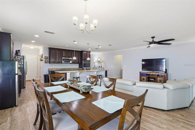 186 FLATWOODS LOOP, Davenport, FL 33837