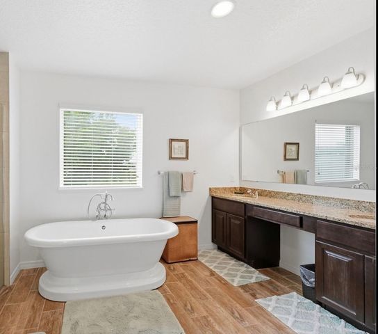 186 FLATWOODS LOOP, Davenport, FL 33837