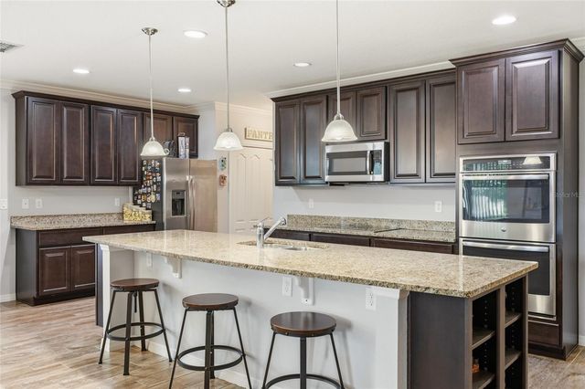 186 FLATWOODS LOOP, Davenport, FL 33837