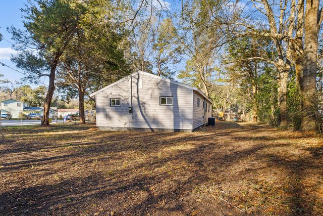 3585 Dunmovin Drive, Johns Island, SC 29455