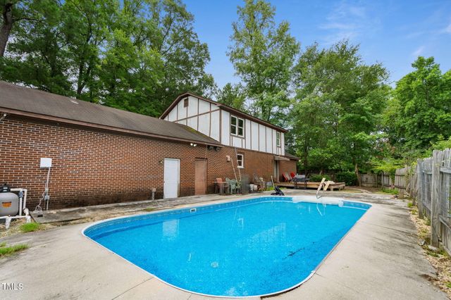 200 Cedarwood Drive, Erwin, NC 28339